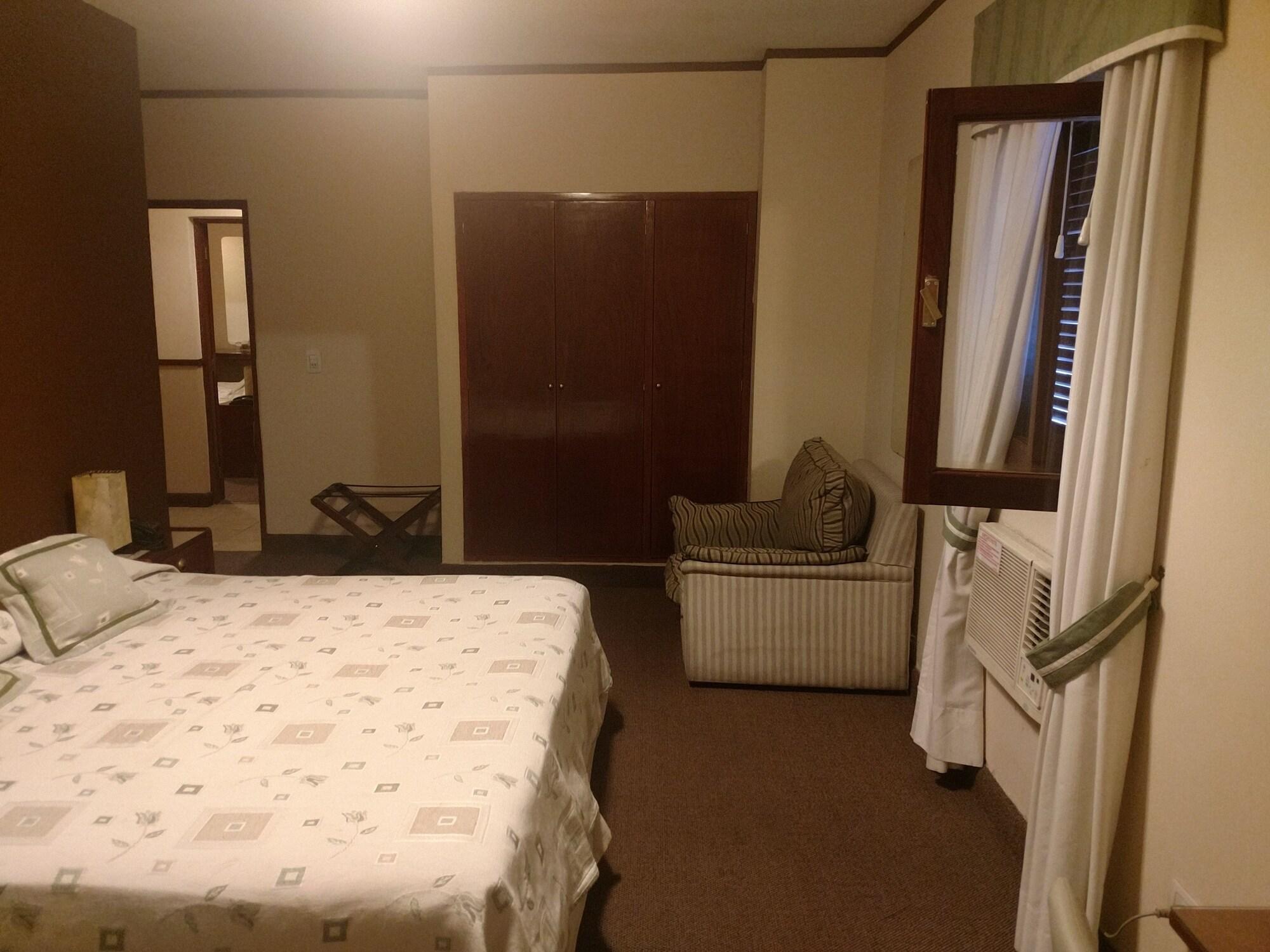 Hotel Shauard Сальта Экстерьер фото